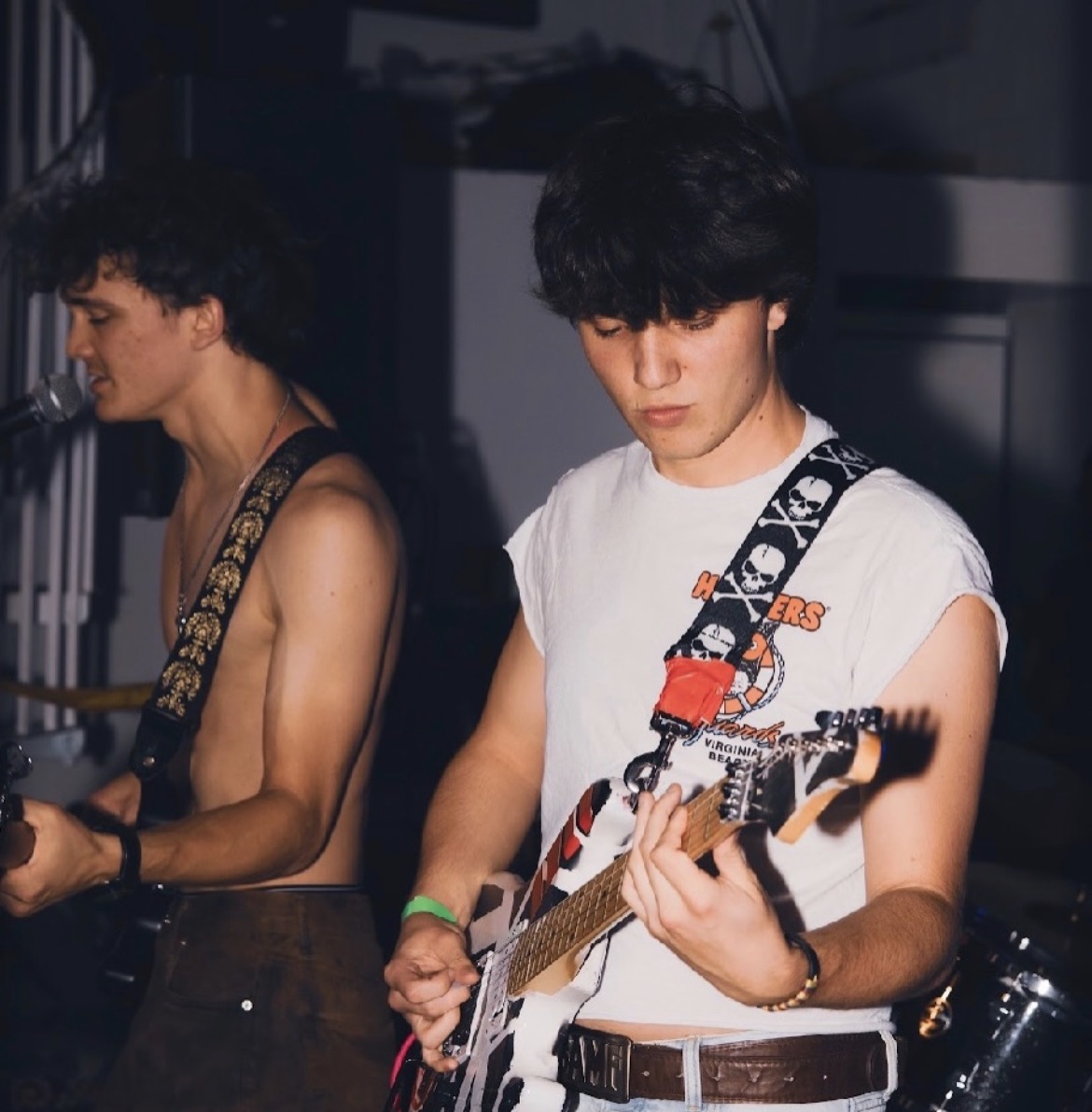 Zombieland — rock duo mid-set, guitarist and vocalist on the mic